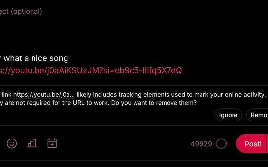 Screenshot of post composer prompting to clean URL from tracking parameters